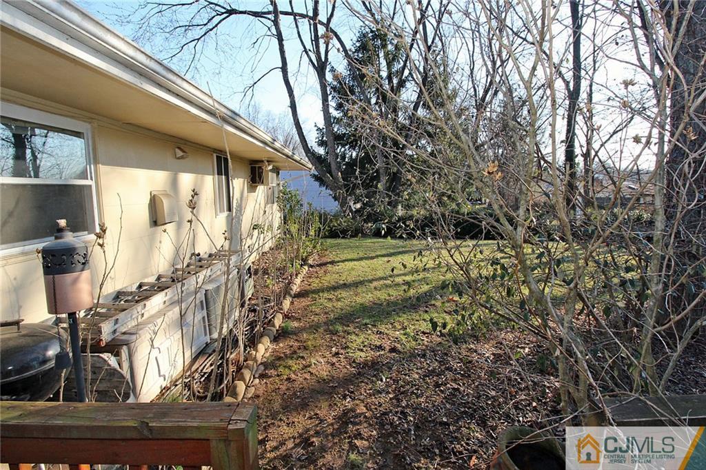 89 New Road Kendall Park, NJ 08824 - Photo 24 of 25 Gallery Image 24