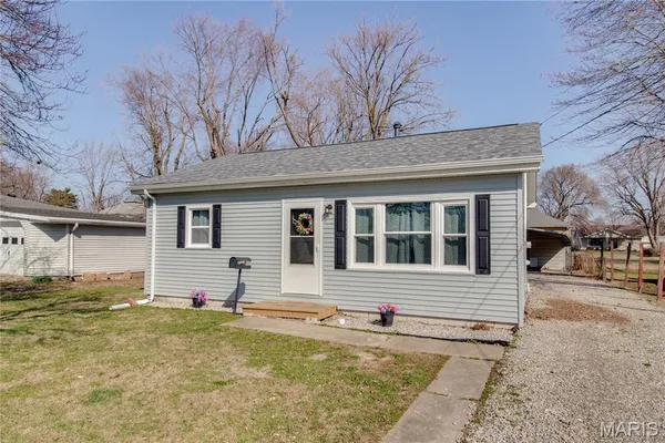 $125,000 | 907 West Exchange Street, Jerseyville, IL 62052