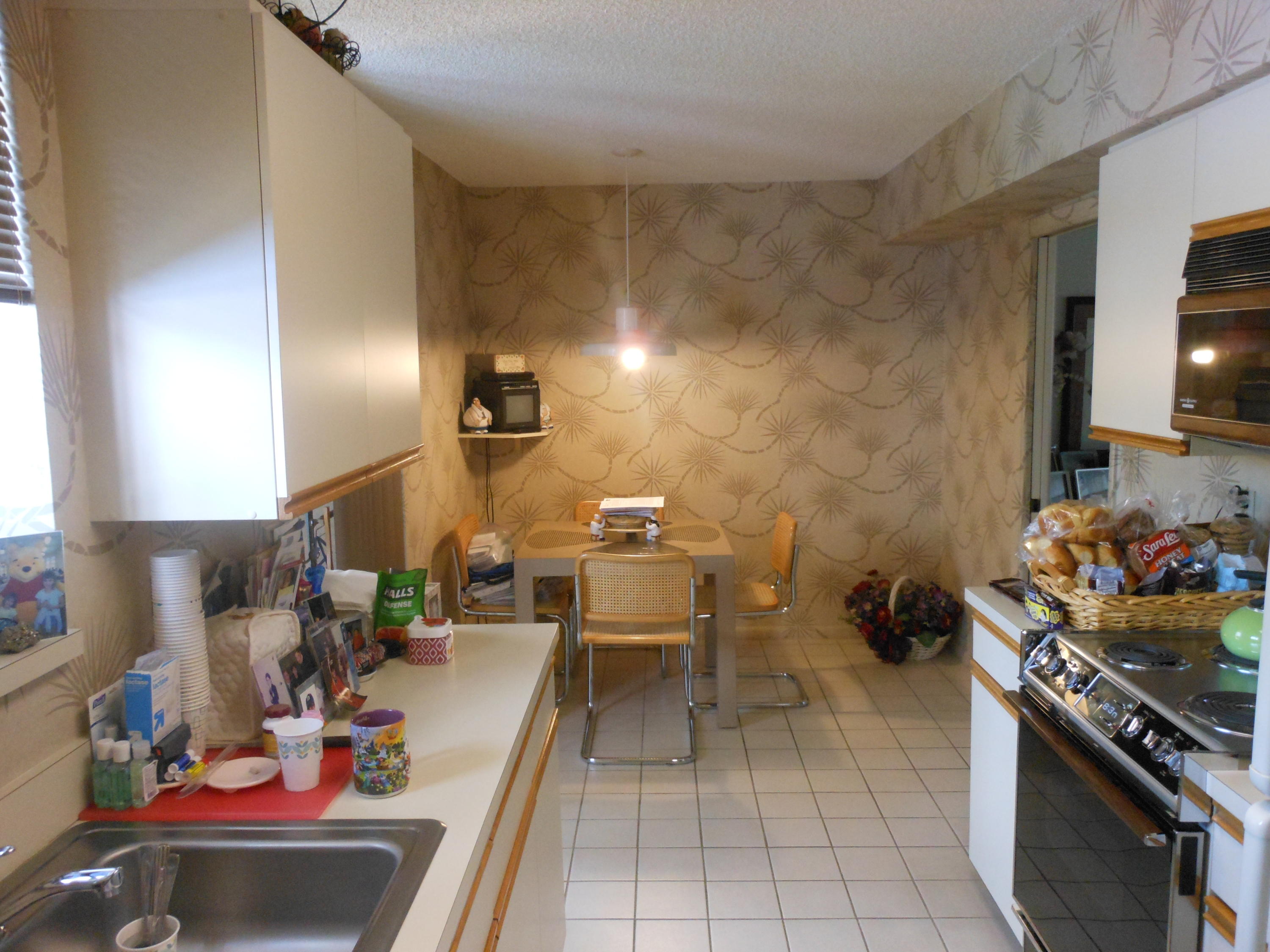 7186 Promenade Drive, Unit 202 Boca Raton, FL 33433 - Photo 7 of 12 Eat-In Kitchen