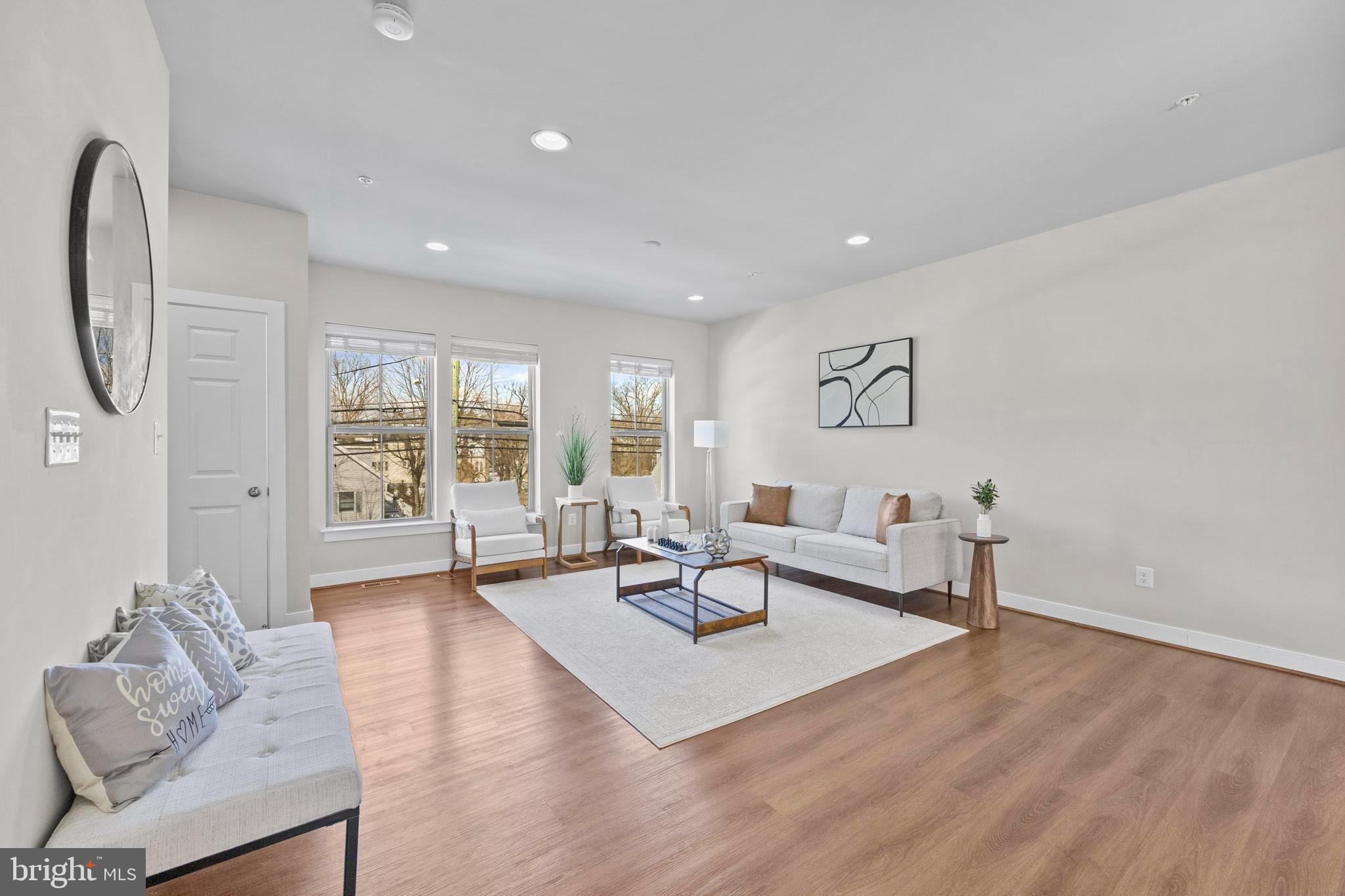 14247 Travilah Road Rockville, MD 20850 - Photo 11 of 100 Open Living Room
