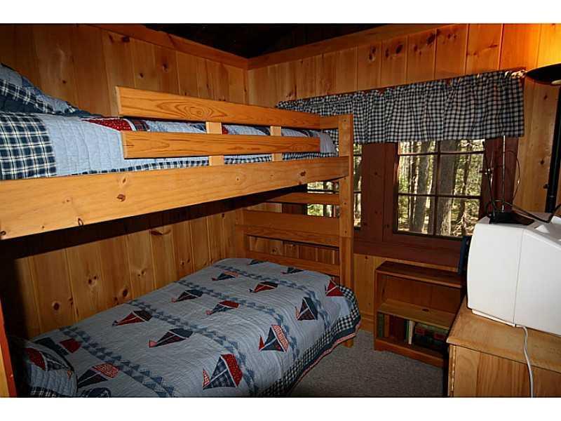 27 Bayberry Road Boothbay Harbor, ME 04538 - Photo 8 of 8 Bedroom. The second bedroom with...