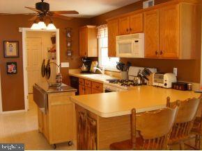 101 Castaway Road Manahawkin, NJ 08050 - Photo 2 of 24