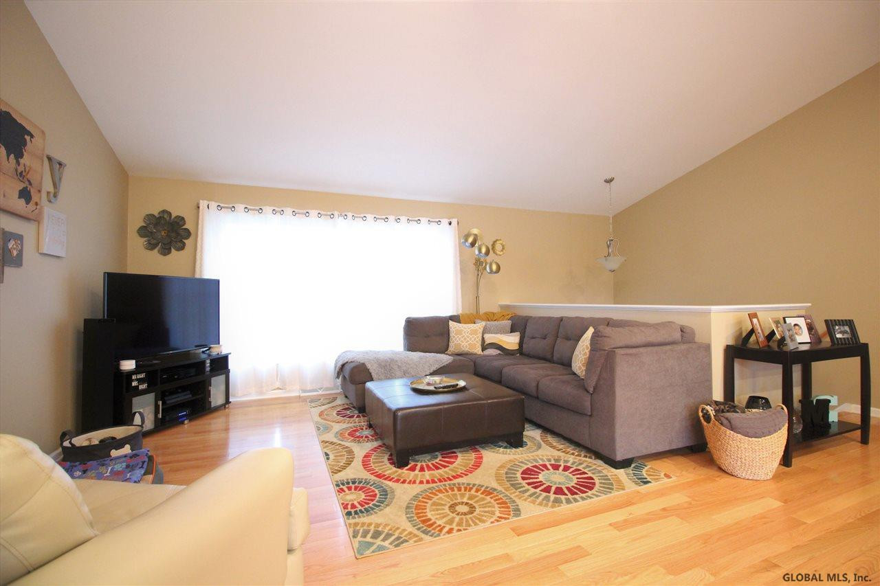 631 Pearse Road Niskayuna, NY 12309 - Photo 49 of 52 Photo 49