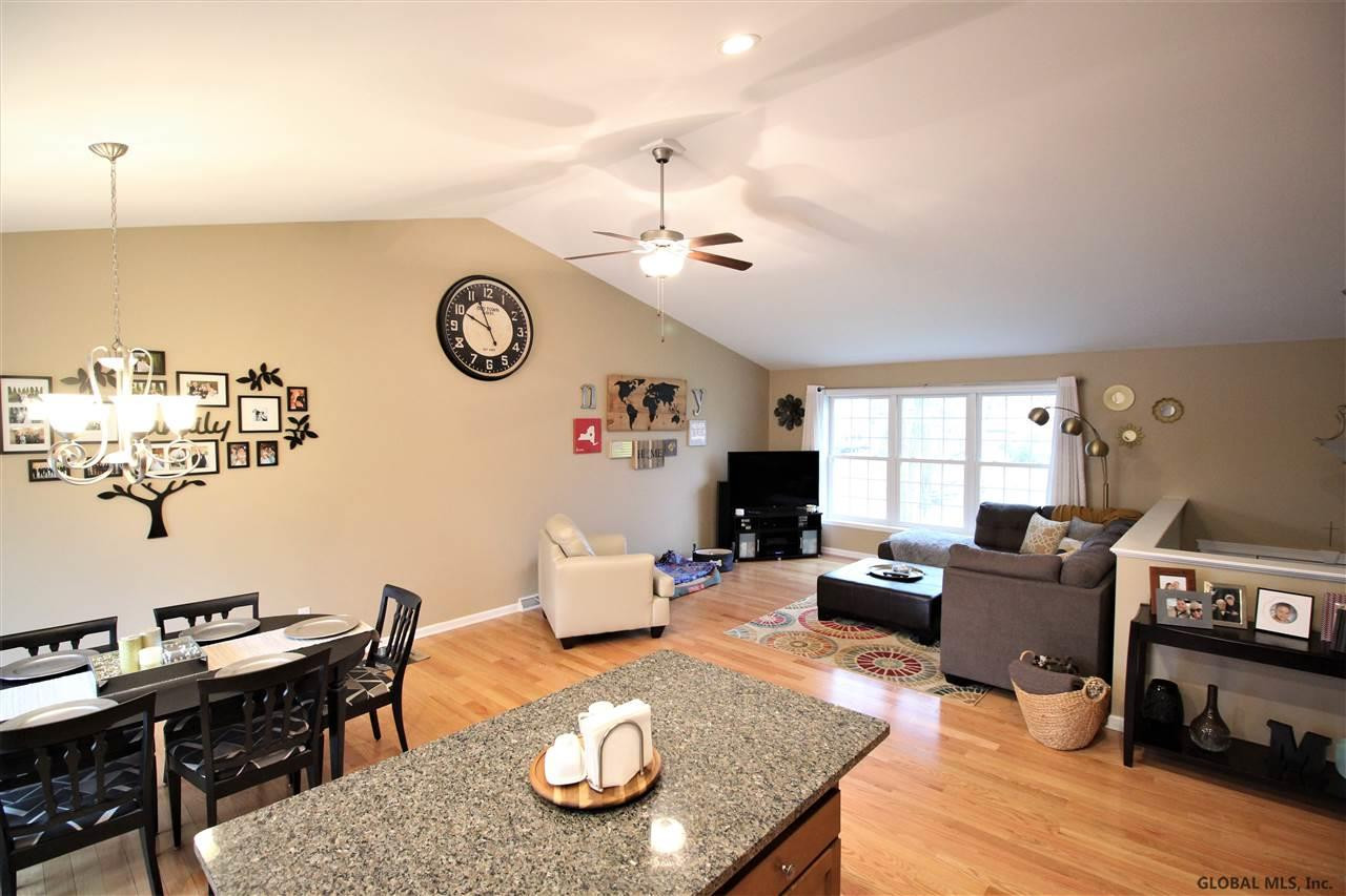 631 Pearse Road Niskayuna, NY 12309 - Photo 9 of 52 Photo 9