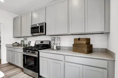 $435,000 | 7422 Allesley Drive, Avon, IN 46123