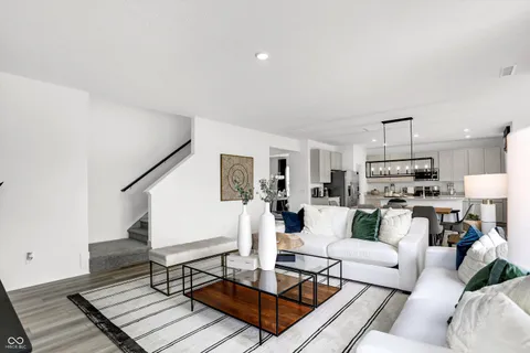 $435,000 | 7422 Allesley Drive, Avon, IN 46123