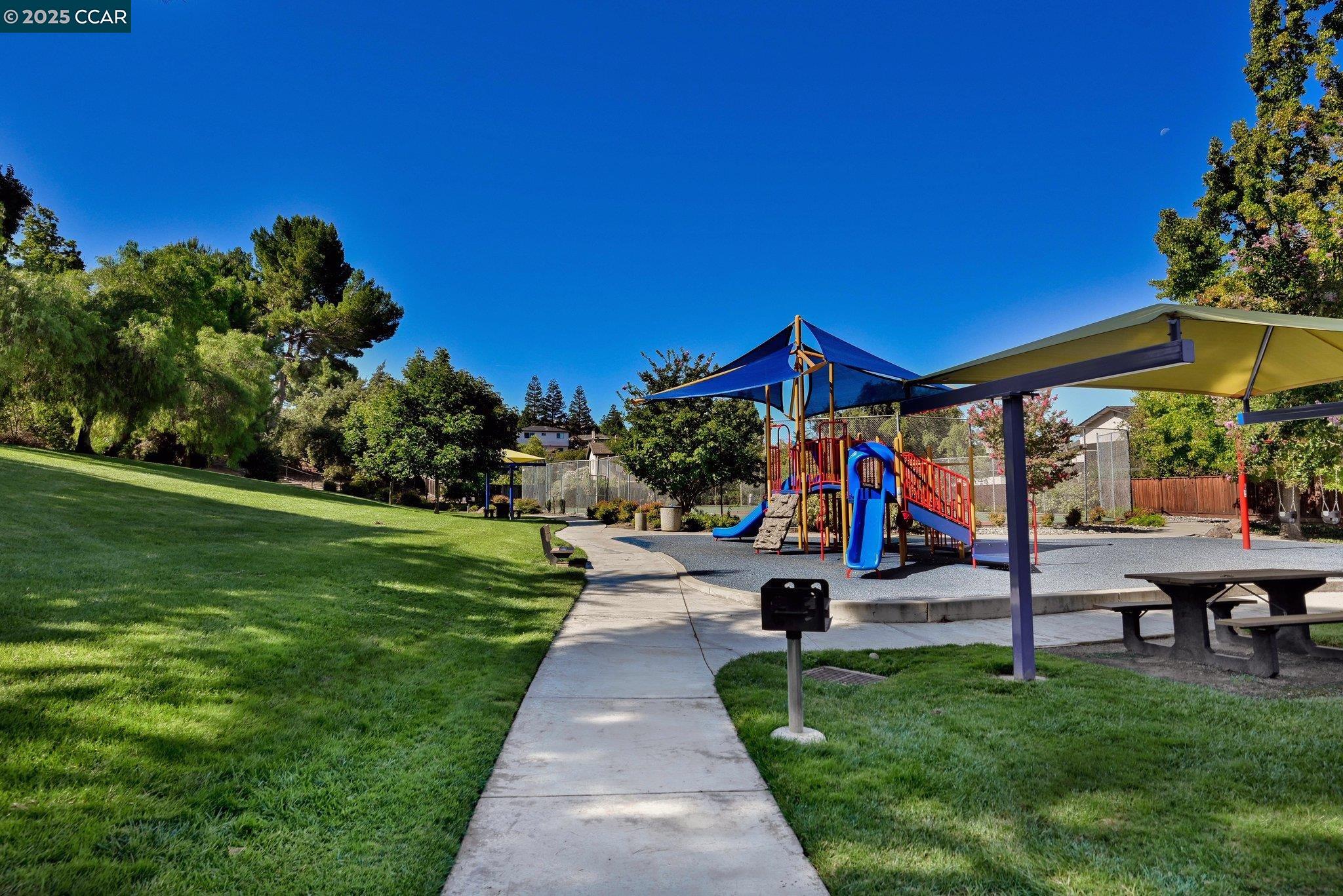 1181 Sunlight Circle Concord, CA 94518 - Photo 33 of 36 a garden view with a seating space