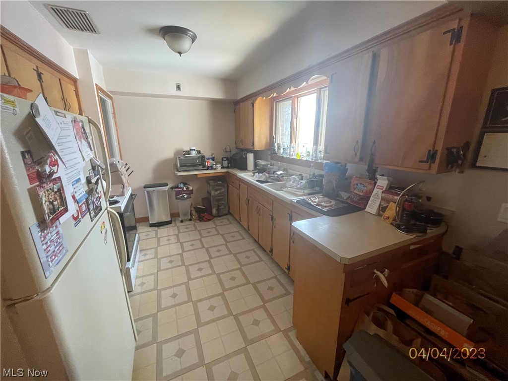 6298 Dunham Road Maple Heights, OH 44137 - Photo 15 of 26