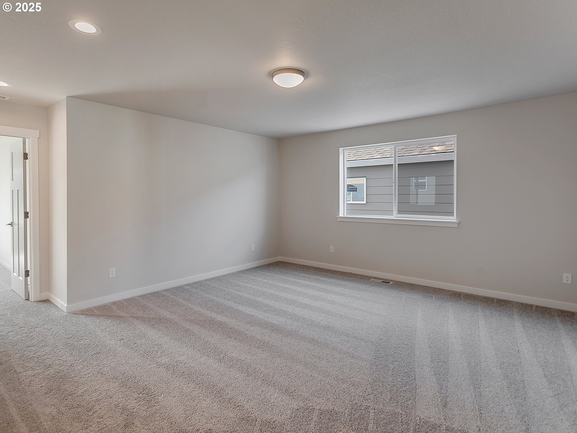 13858 Southwest 174th Avenue Tigard, OR 97140 - Photo 19 of 44