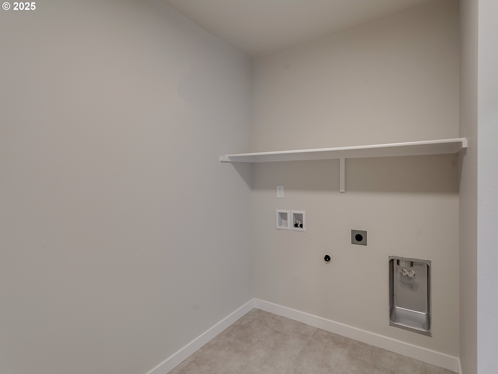 13858 Southwest 174th Avenue Tigard, OR 97140 - Photo 35 of 44 a view of small space