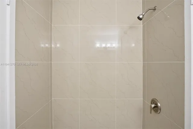 $2,300 | 6850 Northwest 173rd Drive, Unit 103, Hialeah, FL 33015