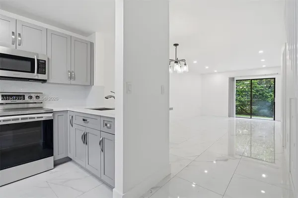 $2,300 | 6850 Northwest 173rd Drive, Unit 103, Hialeah, FL 33015