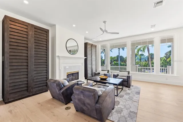 $13,500,000 | 4070 Loomis Avenue, Boca Grande, FL 33921