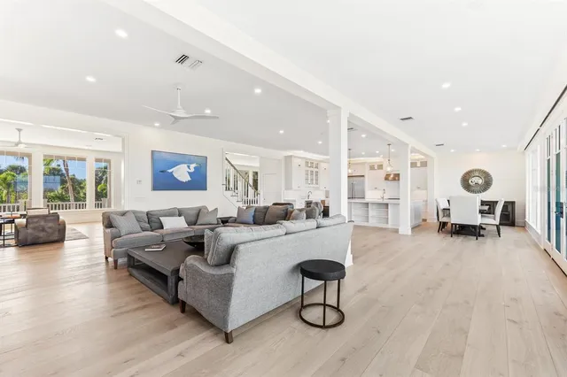 $13,500,000 | 4070 Loomis Avenue, Boca Grande, FL 33921