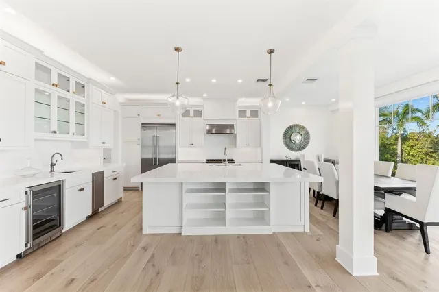 $13,500,000 | 4070 Loomis Avenue, Boca Grande, FL 33921