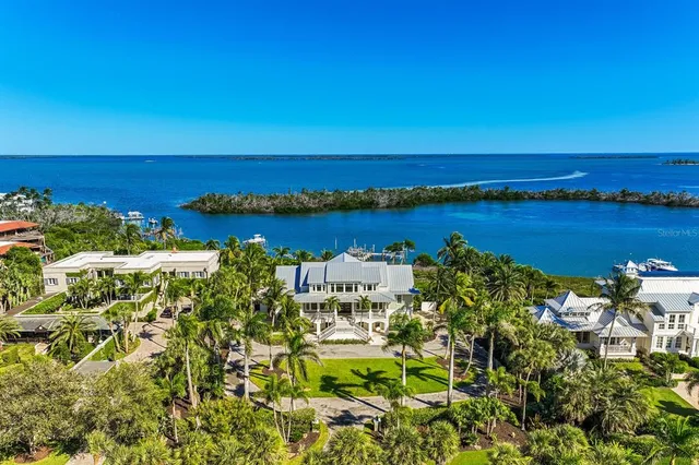 $13,500,000 | 4070 Loomis Avenue, Boca Grande, FL 33921