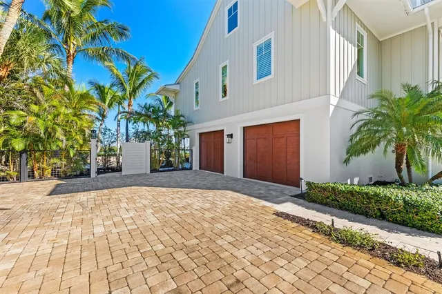 $13,500,000 | 4070 Loomis Avenue, Boca Grande, FL 33921