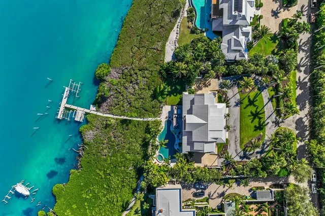 $13,500,000 | 4070 Loomis Avenue, Boca Grande, FL 33921