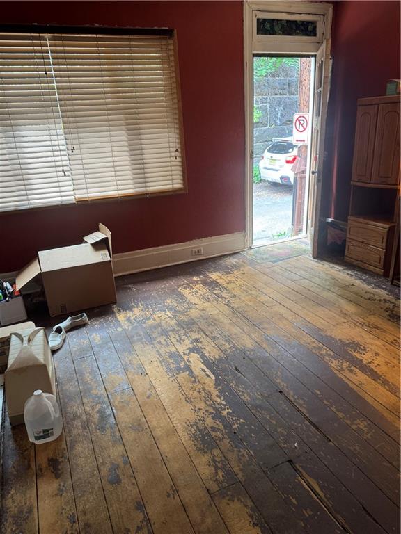 1725 Edwards Way Pittsburgh, PA 15203 - Photo 2 of 32 Gallery Image 2