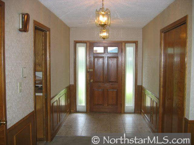 8 St James Bay Faribault, MN 55021 - Photo 4 of 9