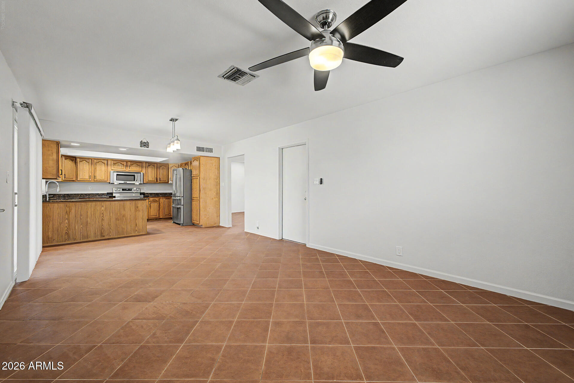 3910 East Shangri La Road Phoenix, AZ 85028 - Photo 9 of 33