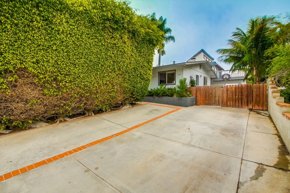 665 Requeza Street Encinitas, CA 92024 - Photo 24 of 25 Gallery Image 24