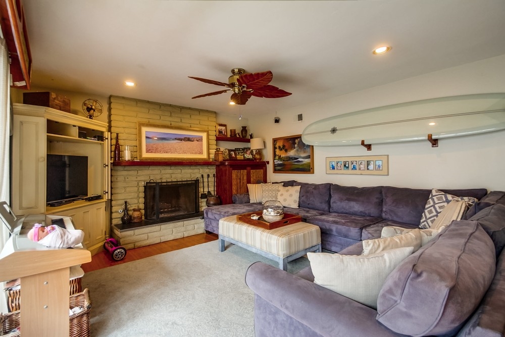 665 Requeza Street Encinitas, CA 92024 - Photo 4 of 25 Gallery Image 4