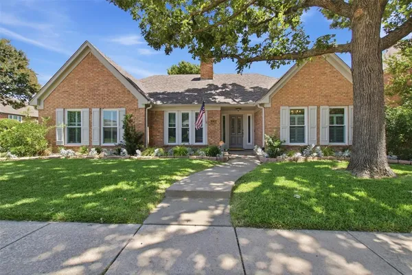 $569,900 | 3210 Wyndham Lane, Richardson, TX 75082