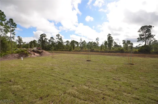 $2,600 | 1132 Edelweiss Street East, Lehigh Acres, FL 33974