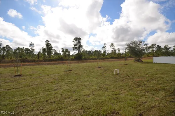 $2,600 | 1132 Edelweiss Street East, Lehigh Acres, FL 33974