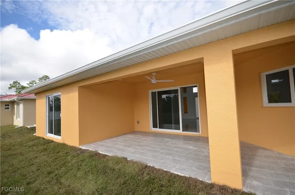 $2,600 | 1132 Edelweiss Street East, Lehigh Acres, FL 33974
