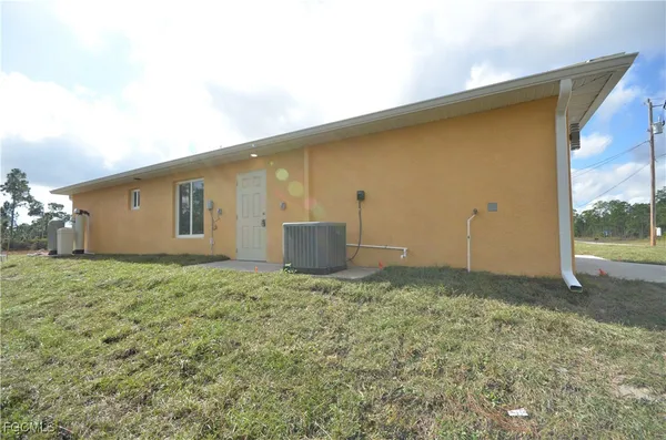 $2,600 | 1132 Edelweiss Street East, Lehigh Acres, FL 33974