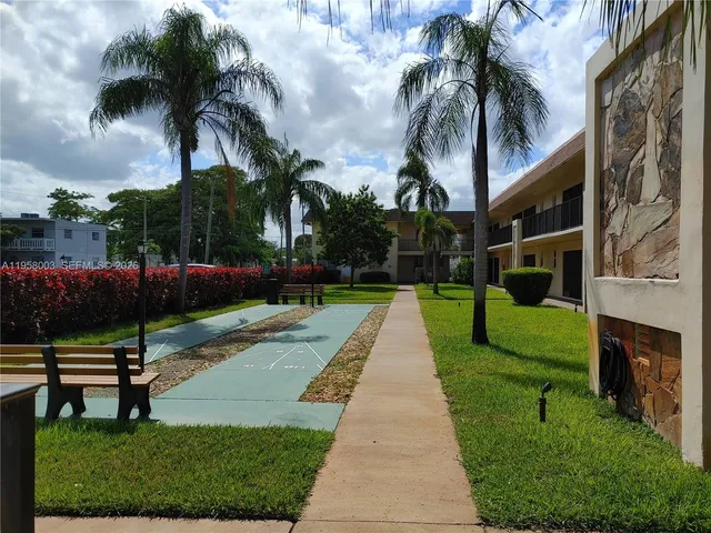 $1,500 | 421 Northeast 1st Street, Unit 108, Hallandale Beach, FL 33009