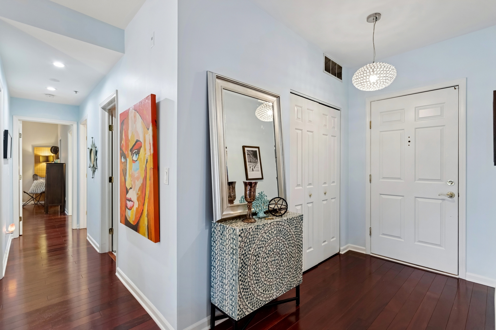 501 Forest Avenue, Unit 305 Glen Ellyn, IL 60137 - Photo 3 of 22