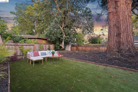 $1,899,000 | 415 Berkeley Park Boulevard, Kensington, CA 94706