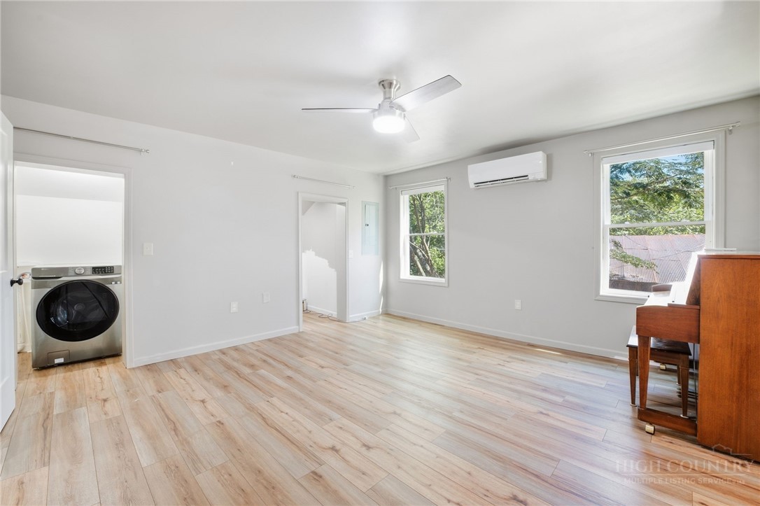 325 Sawyers Road Warrensville, NC 28693 - Photo 7 of 33 Gallery Image 7