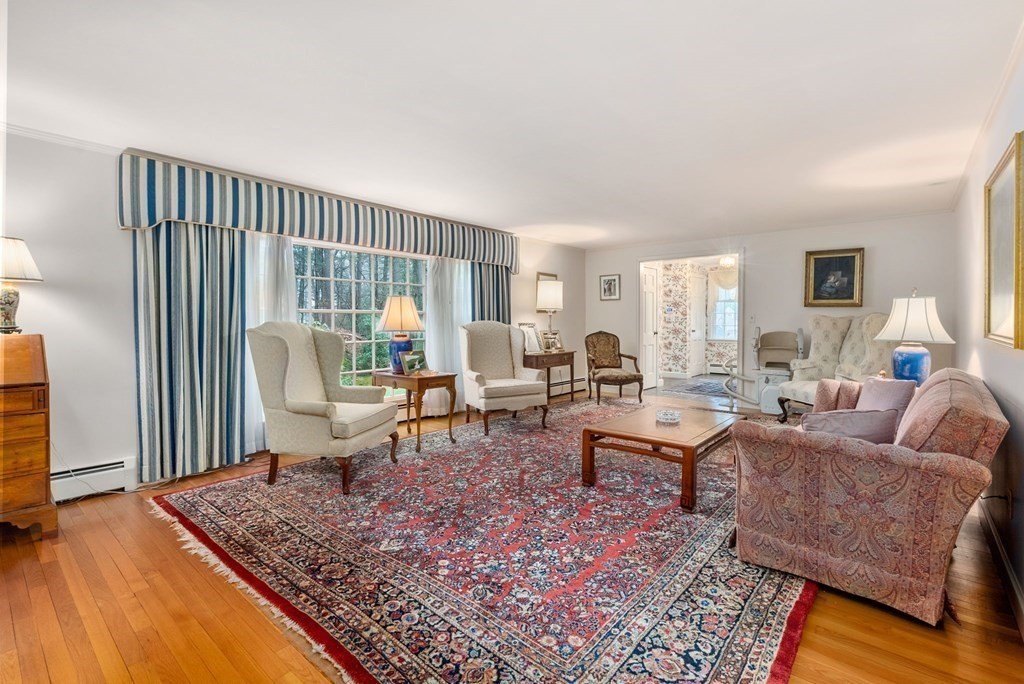 10 Stillmeadow Road Weston, MA 02493 - Photo 8 of 24 Gallery Image 8