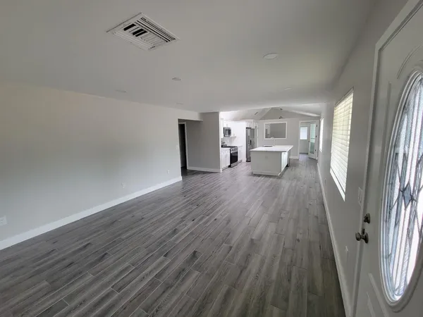 $4,200 | 535 West 15th Street, Tempe, AZ 85281