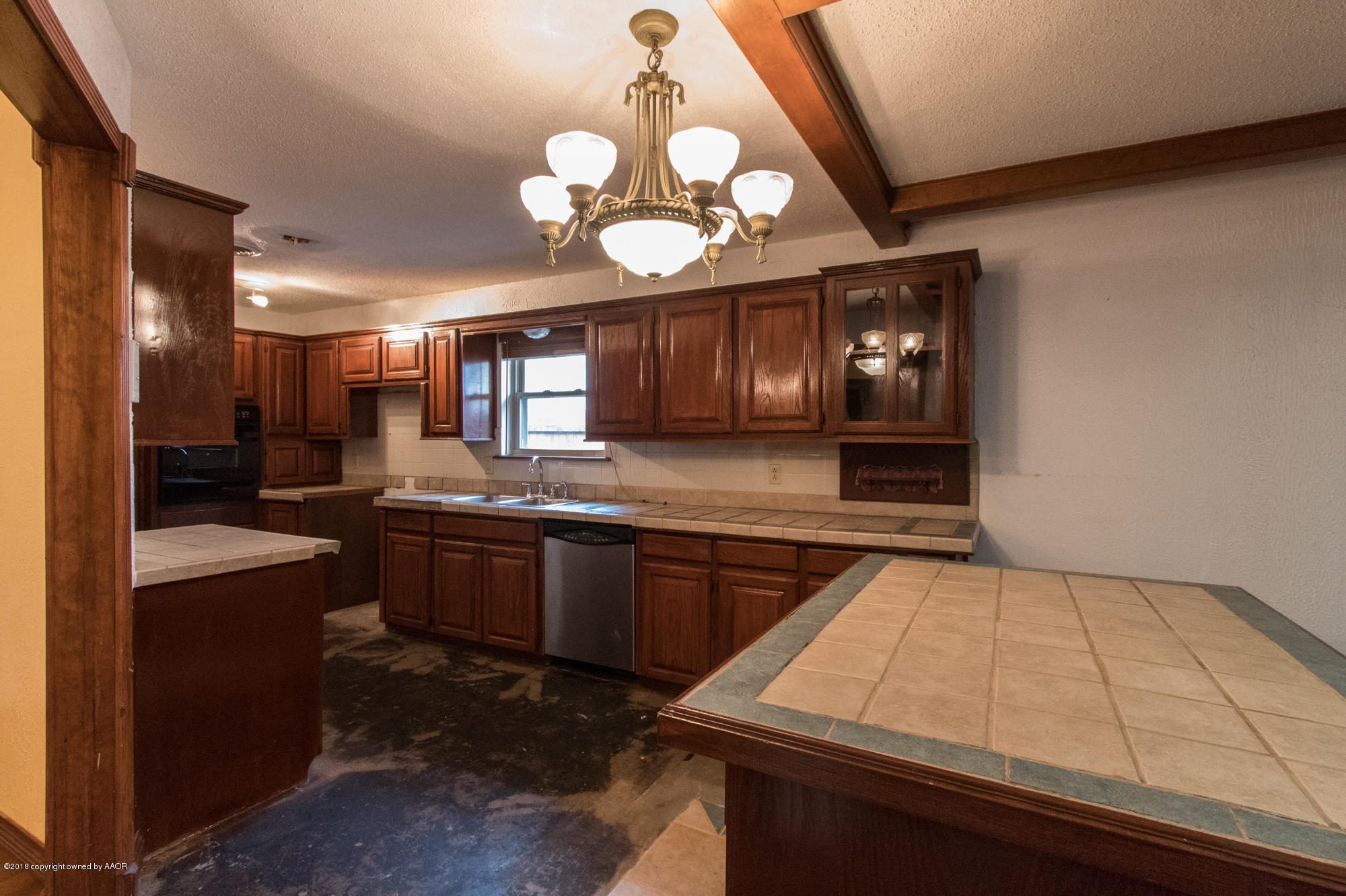 5145 Kirk Drive Amarillo, TX 79110 - Photo 7 of 22 IMG_2401