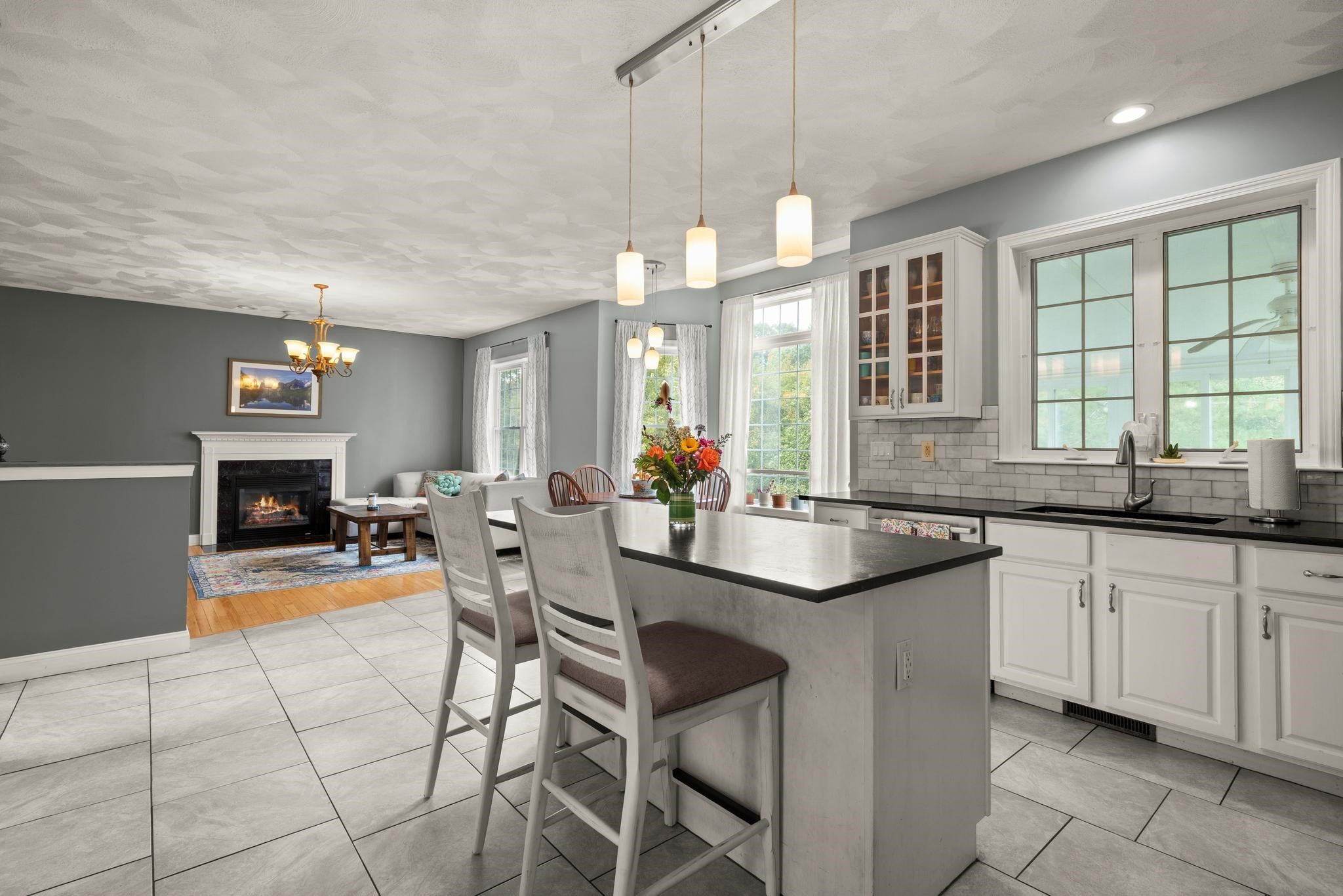 47 Hadley Road Pepperell, MA 01463 - Photo 11 of 42 Gallery Image 11
