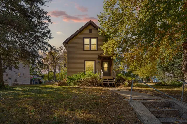 $70,000 | 235 North Seeley Avenue, Dunnell, MN 56127