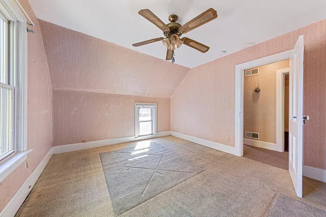 $70,000 | 235 North Seeley Avenue, Dunnell, MN 56127