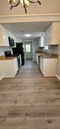 $450,000 | 26311 Maplewood Drive, Spring, TX 77386