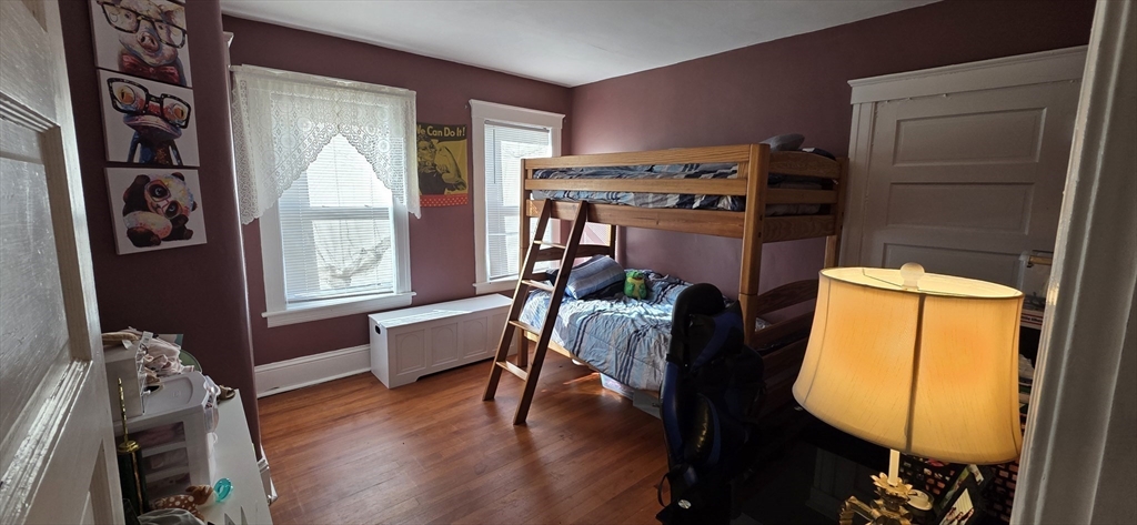 72 Seymour Street, Unit 2 Worcester, MA 01610 - Photo 10 of 18 a view of a interior of the house
