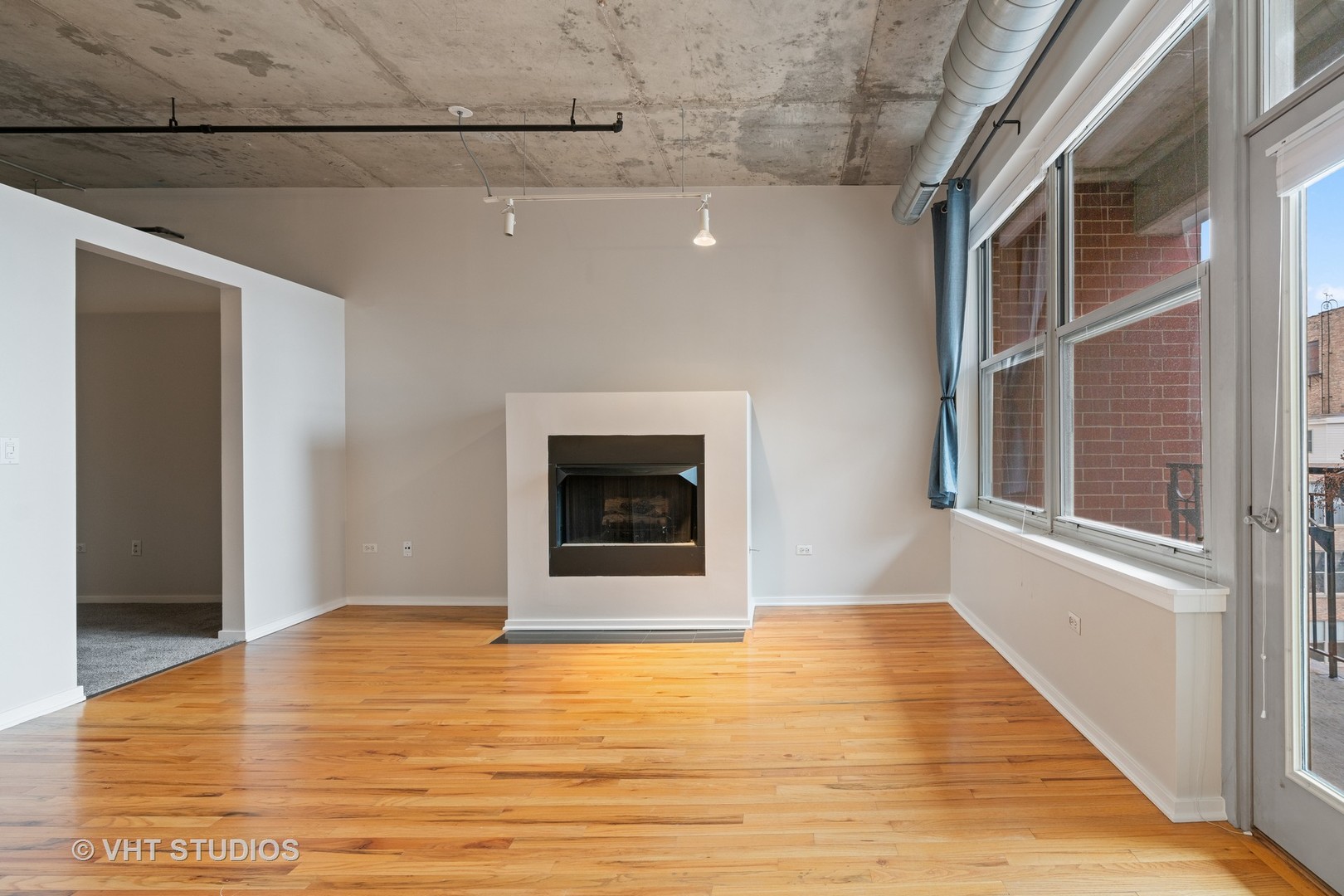 6 South Laflin Street, Unit 820 Chicago, IL 60607 - Photo 11 of 28