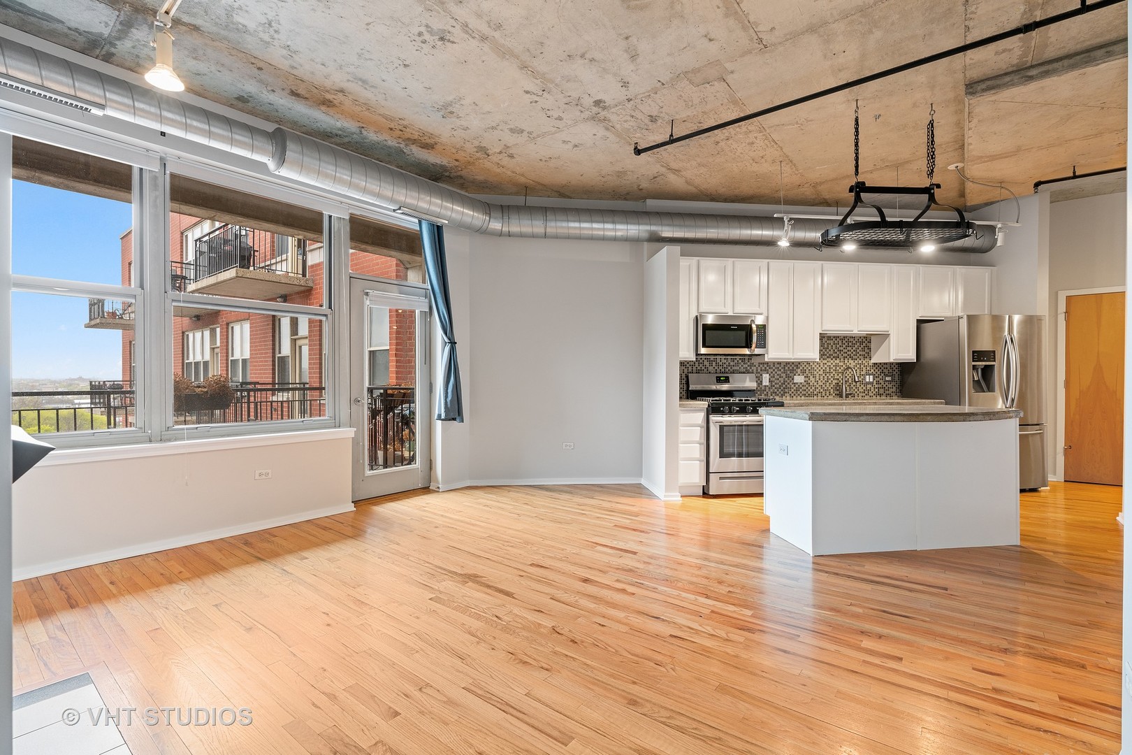 6 South Laflin Street, Unit 820 Chicago, IL 60607 - Photo 12 of 28