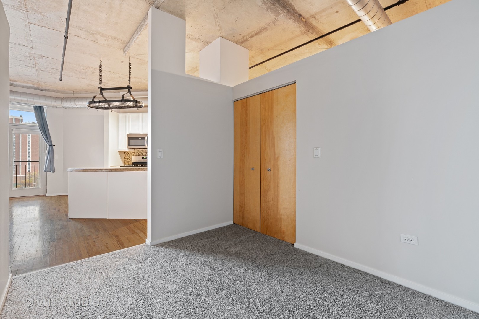 6 South Laflin Street, Unit 820 Chicago, IL 60607 - Photo 23 of 28