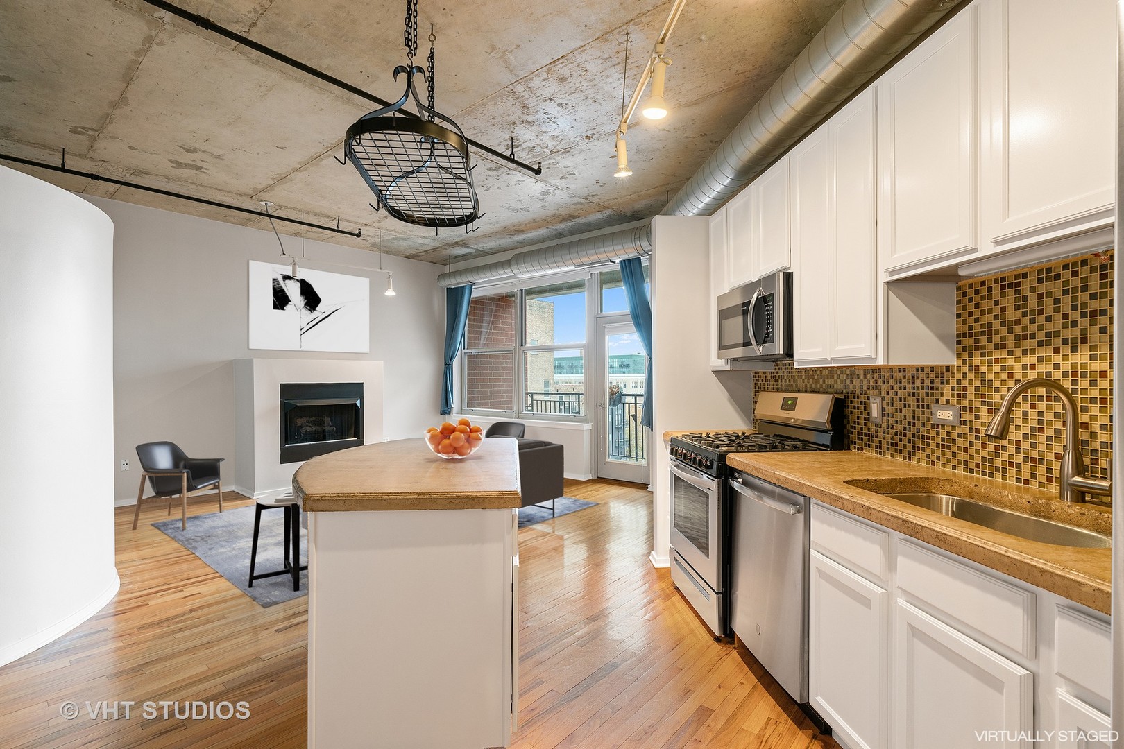 6 South Laflin Street, Unit 820 Chicago, IL 60607 - Photo 4 of 28