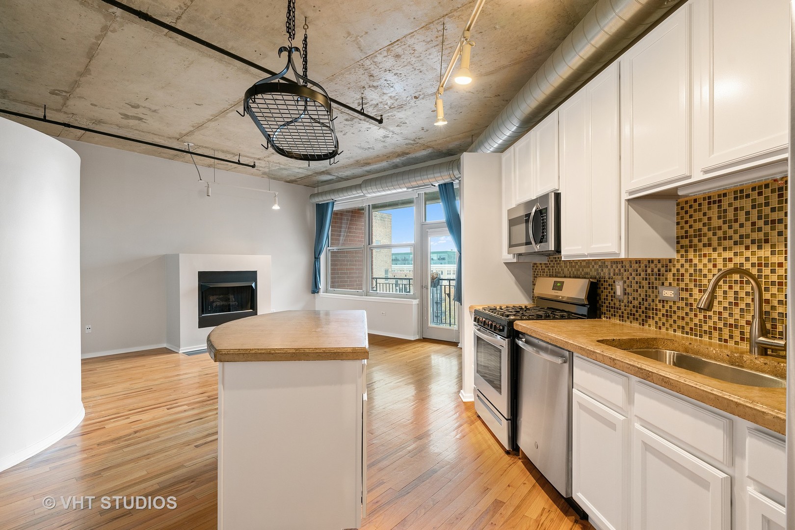 6 South Laflin Street, Unit 820 Chicago, IL 60607 - Photo 9 of 28