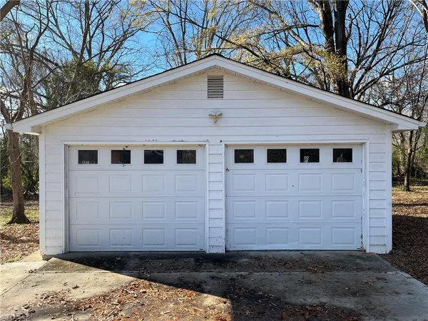 $1,395 | 1835 Thompson Drive, Winston-Salem, NC 27127